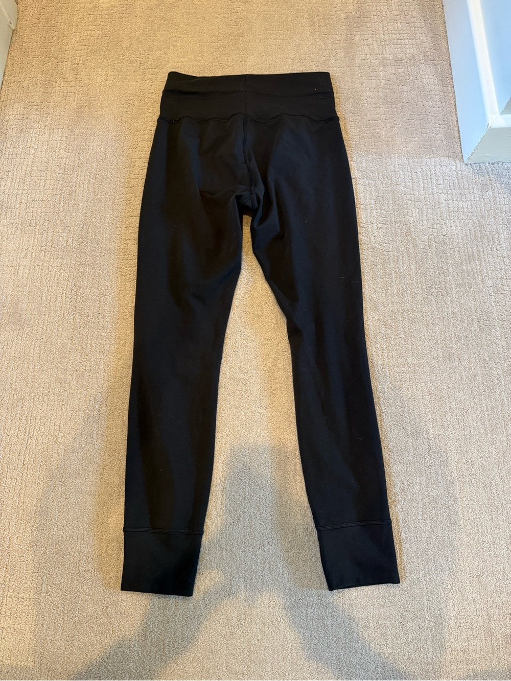 Vuori Daily Form Black Drawstring Leggings - Regular Length - Picture 3 of 3